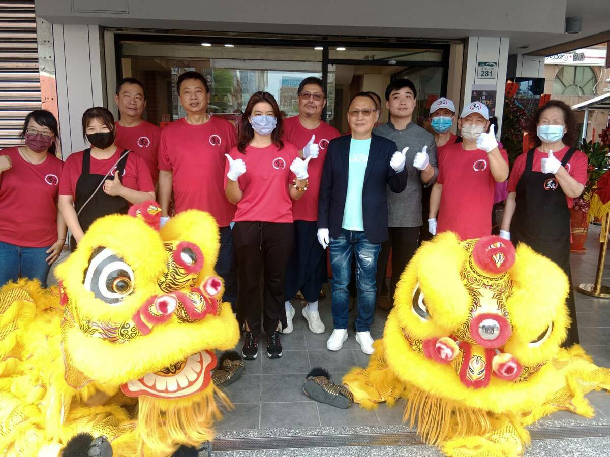 道品牛肉麵不忘社會公益。 圖：孫家銘攝