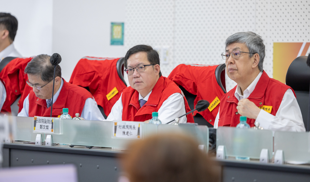 鄭文燦召集相關部會召開花蓮地震災後復原重建工作會議。 圖：總統府提供