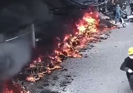 中國電動車自燃，顯示其電池技術沒過關。 圖：翻攝自淘喵先生 X（前推特）帳號