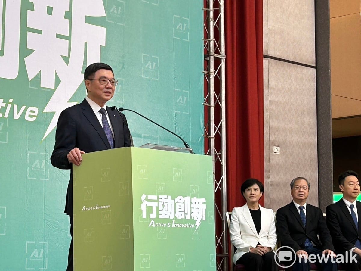 卓榮泰出任新政府行政院長，並率領團隊亮相。 圖：黃宣尹攝