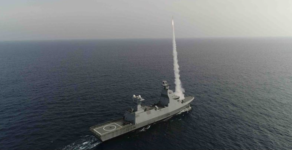 以色列「艦用版鐵穹」(C-Dome)反飛彈系統，成功攔截自紅海方向迫近的無人機，完成該系統「首次」實戰成功任務。 圖：翻攝以色列國防軍官網