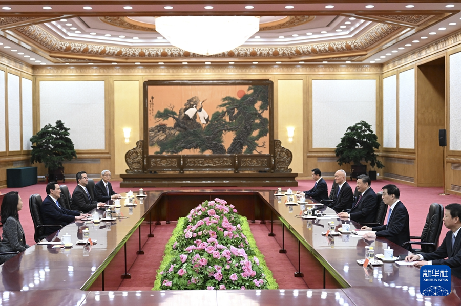 前總統馬英九10日下午4時與中國國家主席習近平進行「馬習二會」。 圖：翻攝自新華網