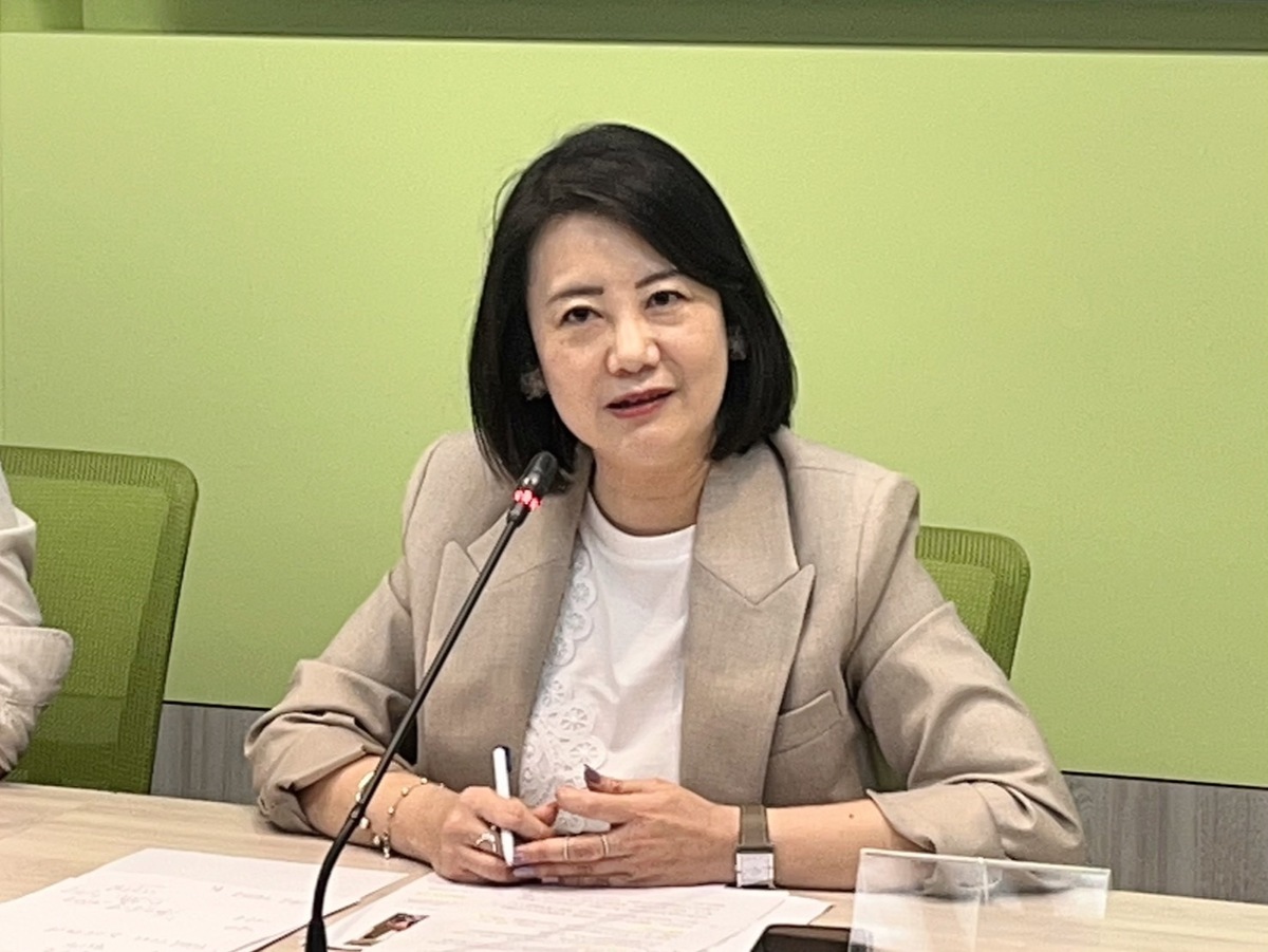 民進黨團幹事長吳思瑤認為由立法院長韓國瑜組團訪中「非同小可」。 圖：金大鈞/攝（資料照）