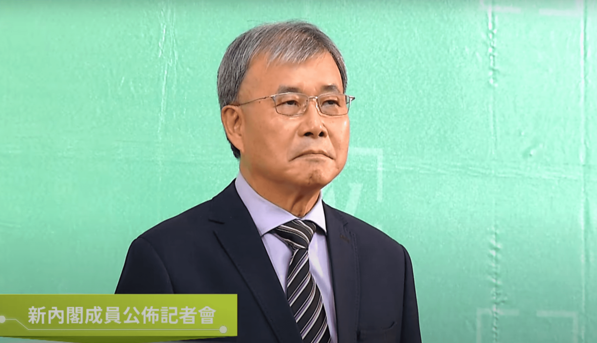 教育部長鄭英耀今(27)日於立法院教文會前表示，政府對於來台的中國學生提供許多照顧，也讓中國學生的滿意度達到70%。 圖：翻攝自民進黨YT