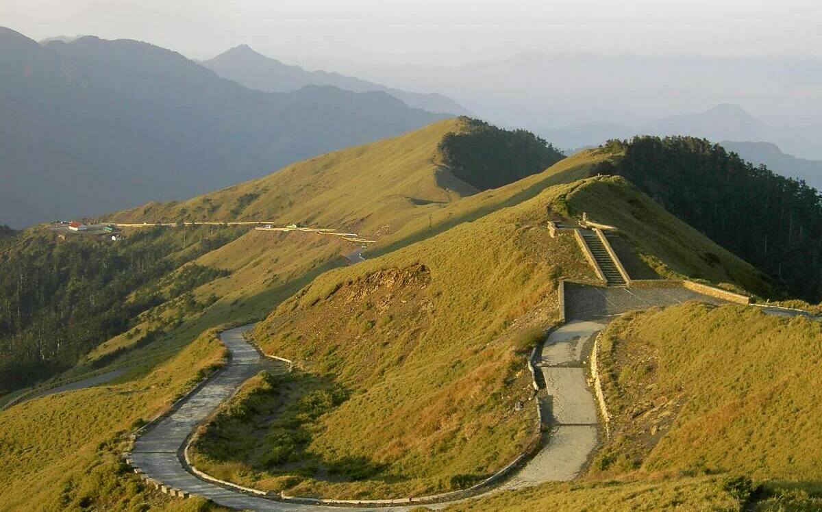 合歡山區地震災損小！步道今開放賞杜鵑 奇萊山區4/16可申請入園