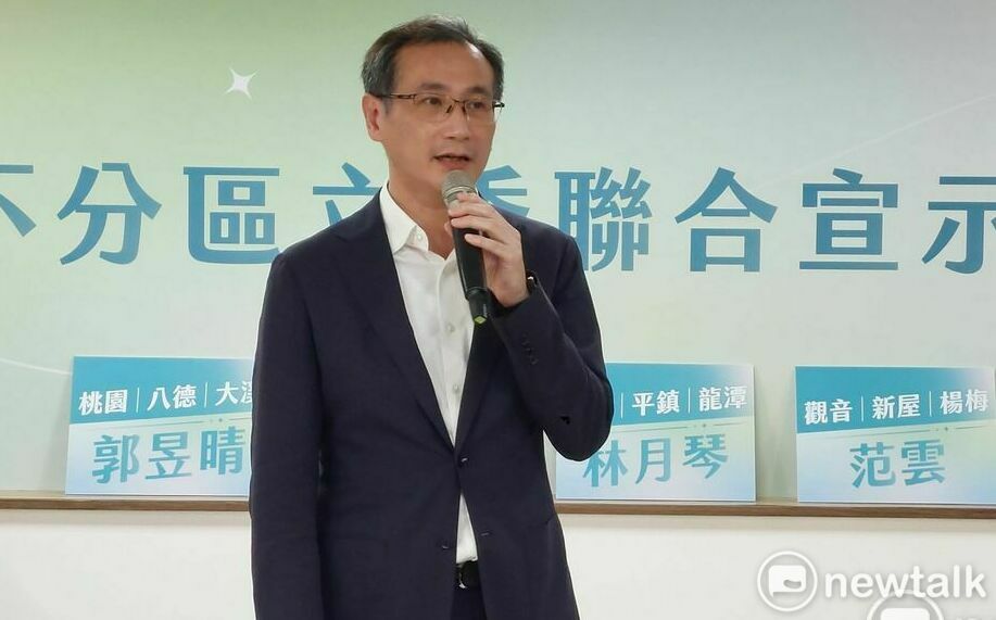 漫畫比擬退選的拜登 鄭運鵬揭美台政府國防軍售的背景