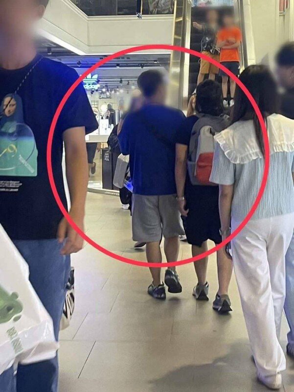 泰國中央調查局網路警察處近日成功抓獲了兩名持有香港護照的華人，他們涉嫌在商場內進行詐騙活動。 圖 : 翻攝自X帳號@ivaniosef22
