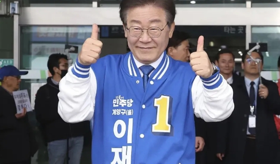 當地時間3月28日，韓國共同民主黨黨首李在明出席競選集會。 圖 : 翻攝自視覺中國