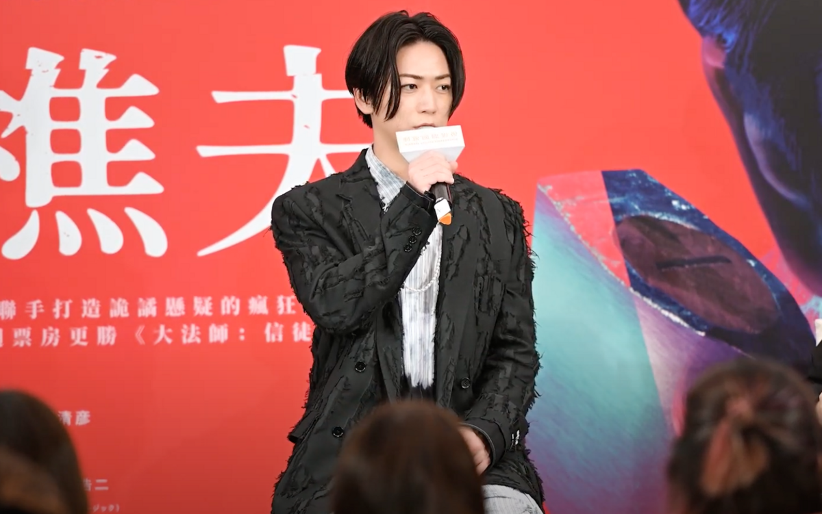 龜梨和也分享拍攝過程中遇到的挑戰，由於劇中有許多跳天橋、差點被車撞等驚險的場景，也讓他直呼「拍攝過程很刺激」。 圖：網銀國際影視／提供
