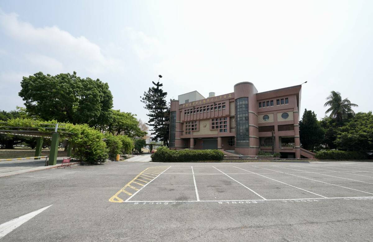 傳出陽明交大與清華大學有意在舊左營國中校地一帶設分部。 圖：孫家銘翻攝