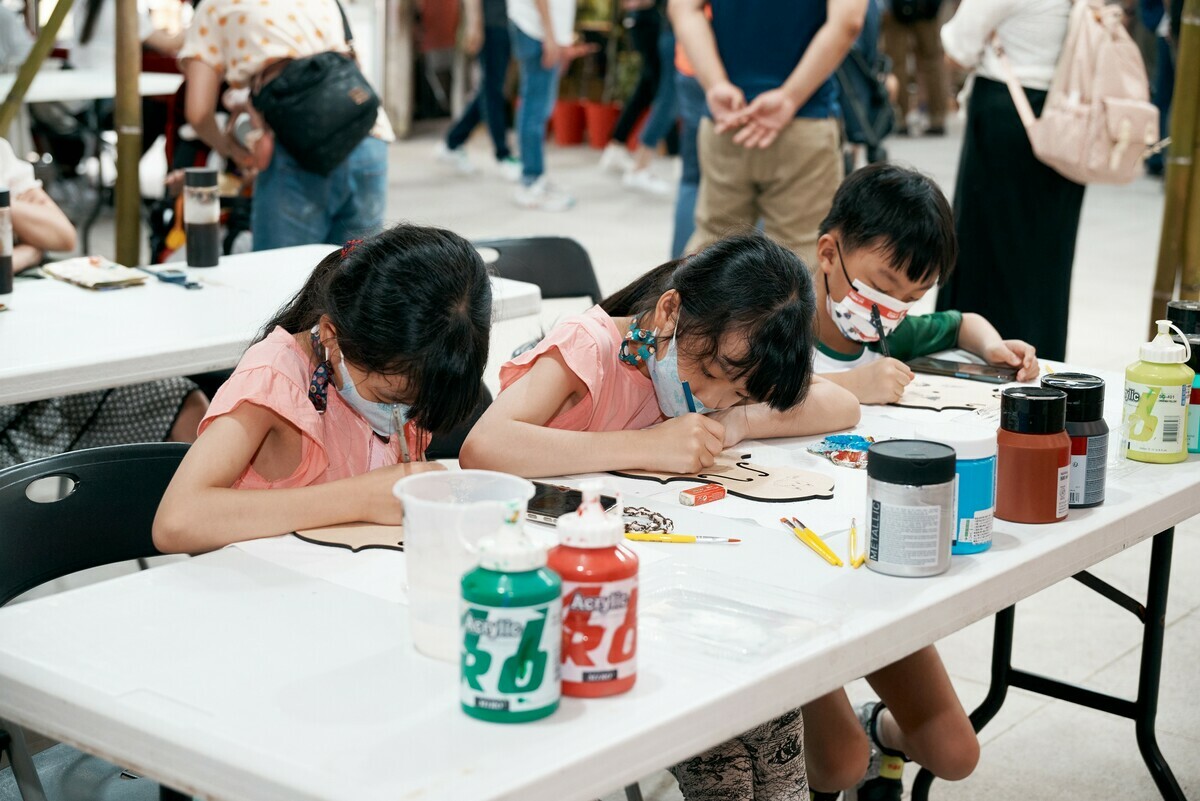 歷年場場額滿的「森手作」工作坊，今年推出植物上板、調香體驗、苔球手作。 圖：農業部林業及自然保育署／提供