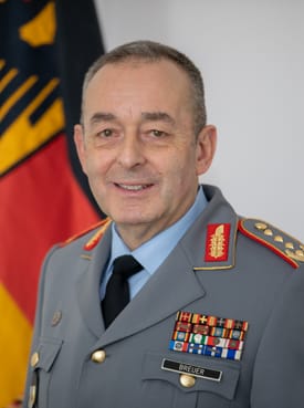 德國聯邦國防軍總監察長布羅伊爾發出警告。 圖：翻攝自北約官網