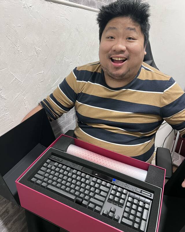 知名實況主統神之前評論黃子佼性醜聞時，失言「沒那麼嚴重」等語引起軒然大波。 圖：取自亞洲統神－張嘉航臉書