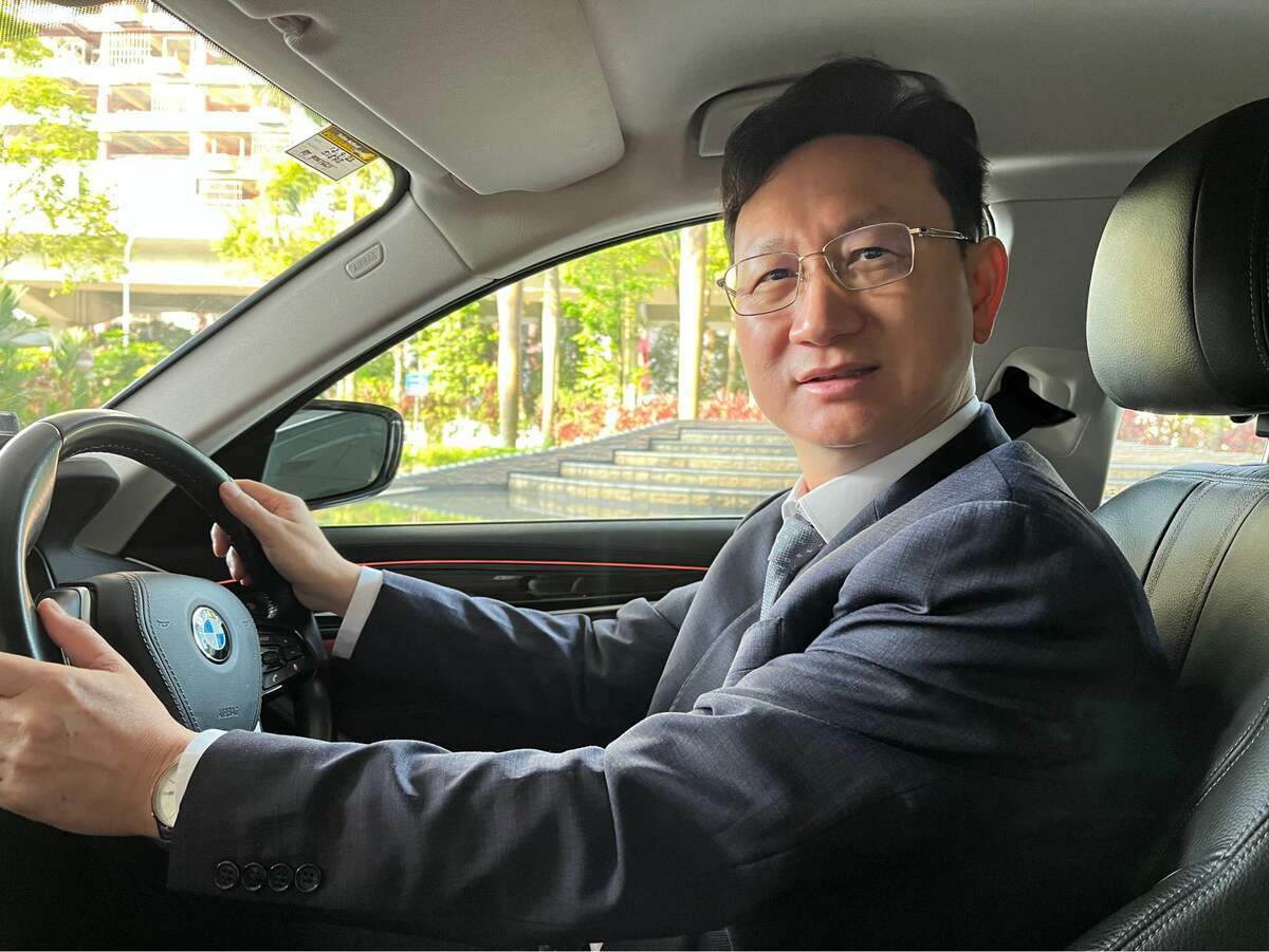 詐騙犯罪事件猖獗，不僅發生在台灣，駐新加坡代表童振源今（22）日透露自己遭遇金融詐騙。 圖：取自 Chen-yuan Tung 臉書