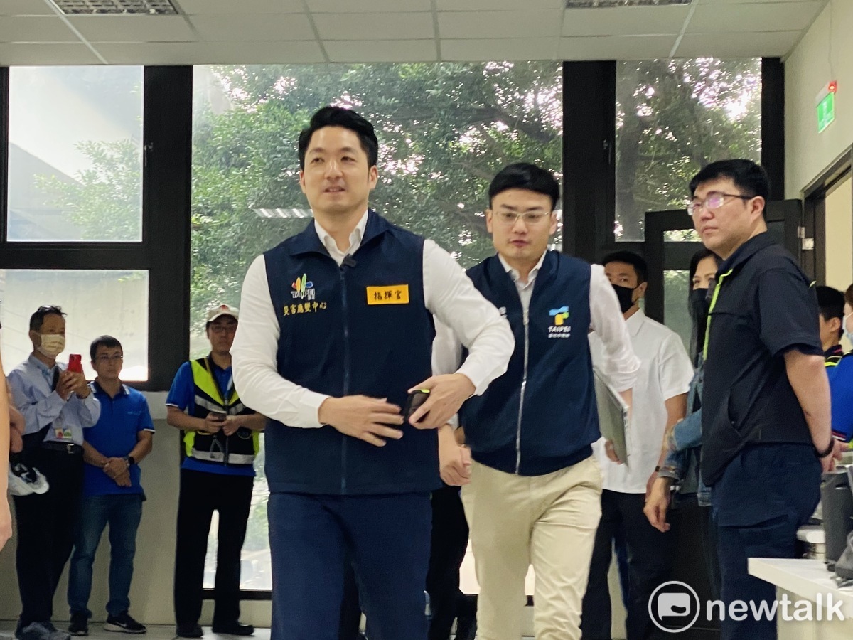 台北市長蔣萬安、北市發言人殷瑋。 圖：周煊惠 / 攝