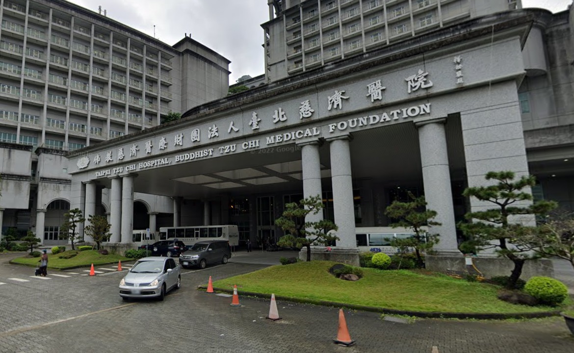 台北慈濟醫院黃姓男護理師在網路爆料開刀房偷拍事件。 圖：翻攝自GoogleMap
