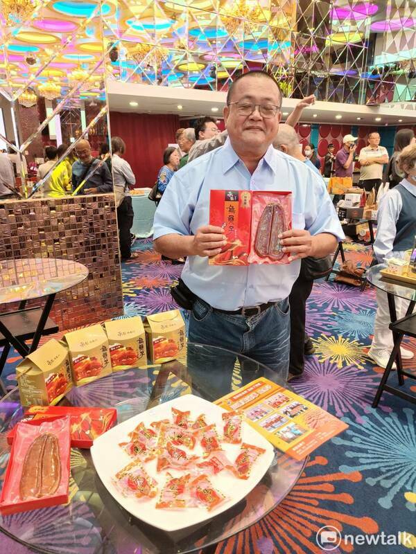 雲林良品業者提供烏魚子試吃。 圖：唐復年/攝