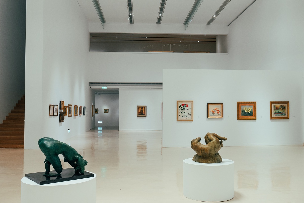 高美館《青春印記》展場一隅。 圖：高雄市立美術館/提供