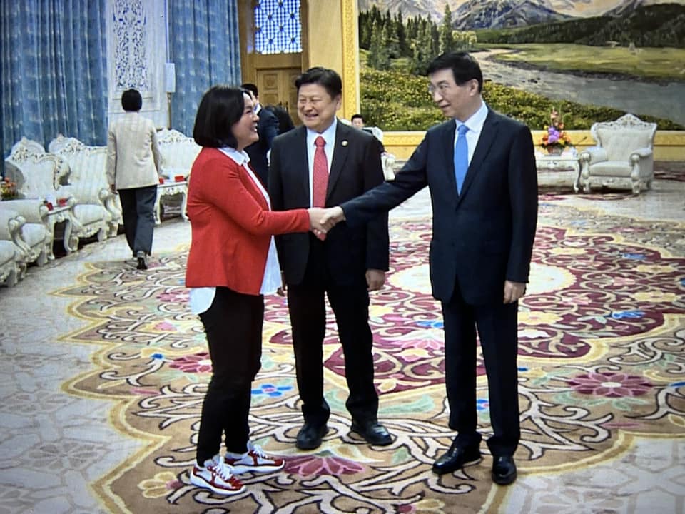 針對中國今天開放福建馬祖旅遊，聲明中卻未見金門，陳玉珍指主因為0214快艇翻覆事故未妥善處理，讓對岸民情激憤。（圖右為全國政協主席王滬寧） 圖：取自臉書「陳玉珍 珍愛金門」