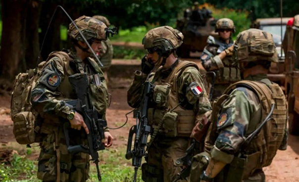 法國特種兵已進入俄烏戰場，協助烏軍。 圖 : 翻攝自鋒芒-FM
