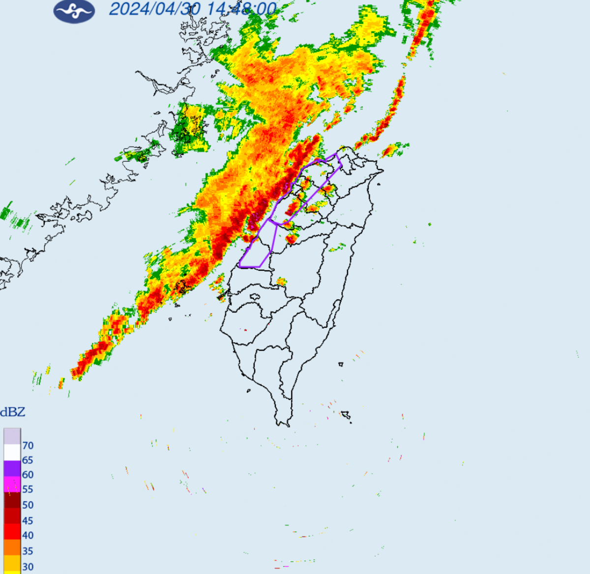 中央氣象署也針對8縣市發布大雷雨特報，持續時間將至16時15分止，需慎防劇烈雨勢。另貓空纜車因山區落雷影響暫停營運。 圖：翻攝自中央氣象署官網