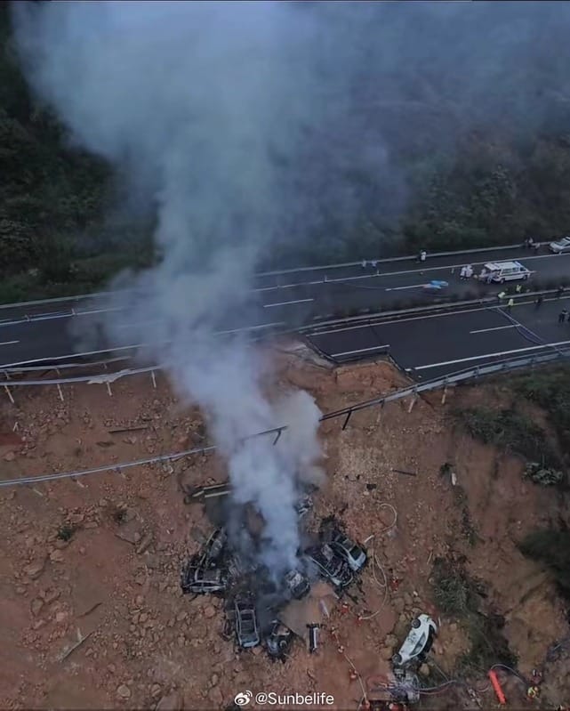廣東梅龍高速公路驚傳路面坍塌，造成19人死亡30人受傷。 圖：取自微博