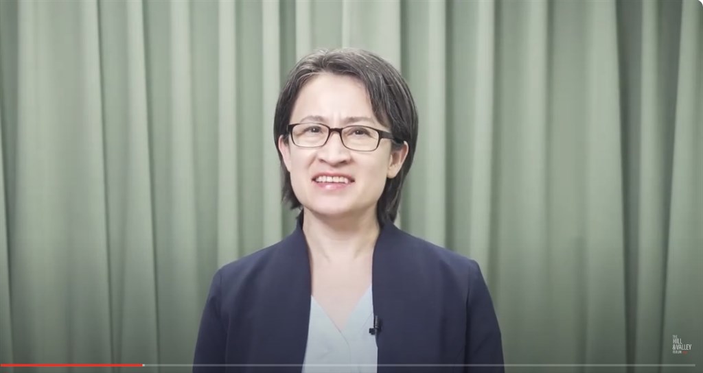 蕭美琴以台灣副總統當選人的身份在「國會山莊與矽谷論壇」發表7分鐘的預錄談話。 圖：The Hill and Valley Forum YouTube