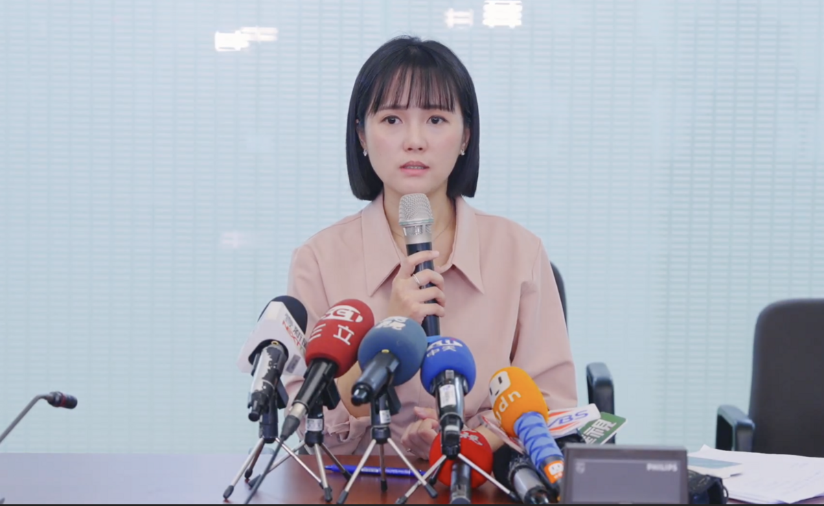 民眾黨新聞部主任吳怡萱。 圖：民眾黨 / 提供
