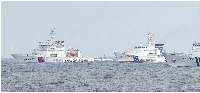 近期，日本與中國船隻在釣魚台附近水域不斷發生衝突。 圖：翻攝自 東方點兵