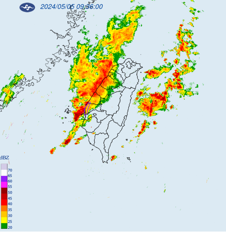 中央氣象署並發佈了大雷雨即時消息，彰化、雲林與嘉義縣三大地區慎防劇烈降雨。 圖：翻攝自中央氣象署官網