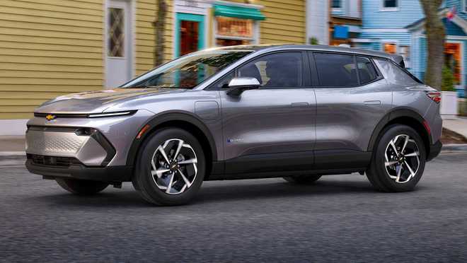通用汽車上週在中國發布了多款新車型，如別克 GL8 小型貨車的插電式混合動力版和雪佛蘭探界者（Equinox）跨界車。 圖 : 翻攝自網易
