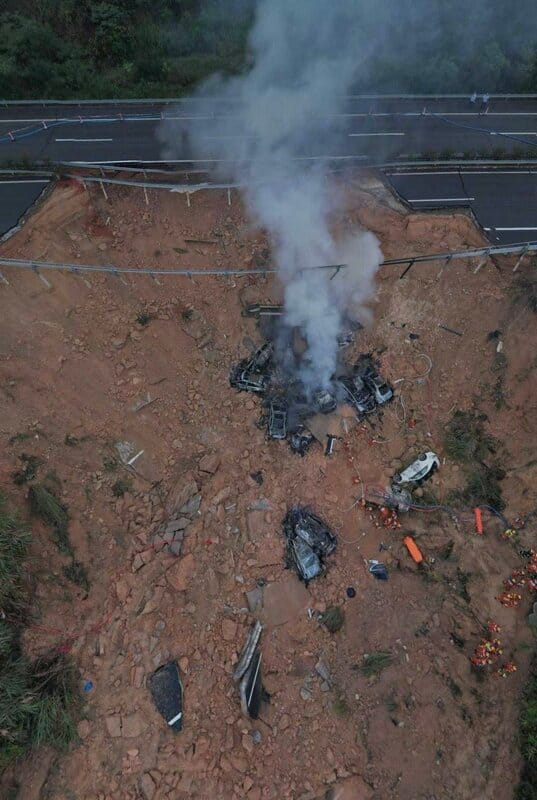 廣東梅大高速公路坍方事故，有越來越多的倖存者發聲要求中國政府調查真相，然而相關文章卻都被刪得一乾二淨。 圖：翻攝自 @xijinpingdiguo X 帳號