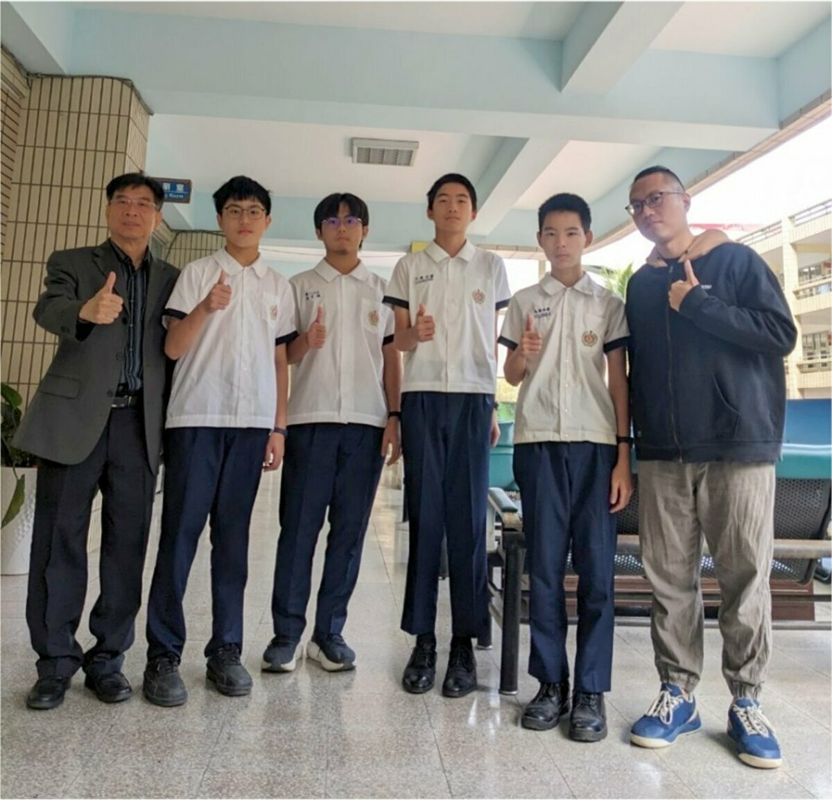 大榮中學國中部參加今年高雄市國中數學競賽與自然學科競賽表現亮眼。 圖:大榮中學/提供