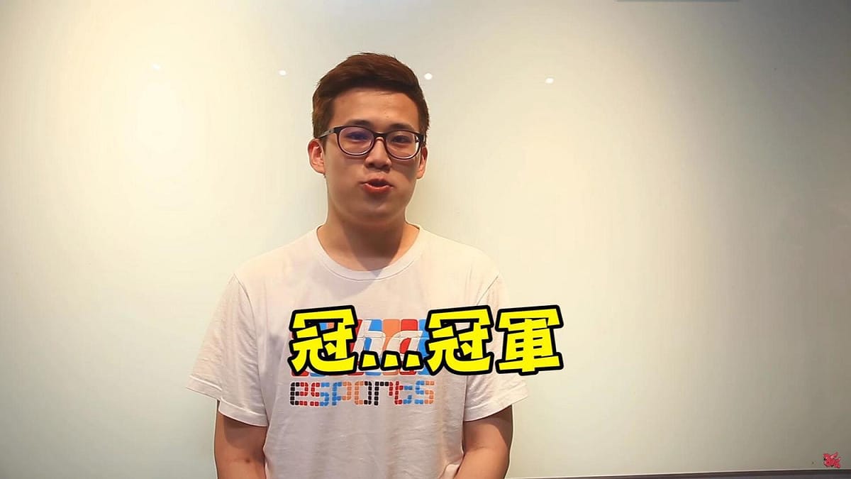 ahq上路選手Ziv在官方訪問影片中表示SKT應該會奪得冠軍。 圖：翻攝自 ahq官方網站