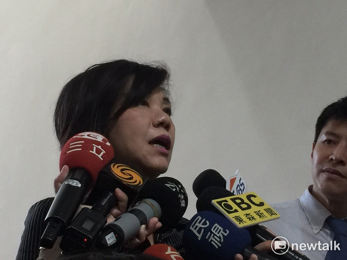 對於國民黨要求年限預算都減半，民進黨團幹事長葉宜津4日表示，目前正與國民黨在協商，各種可能都開放希望能讓國民黨了解，前瞻對建設台灣的重要性。 圖：林人芳／攝