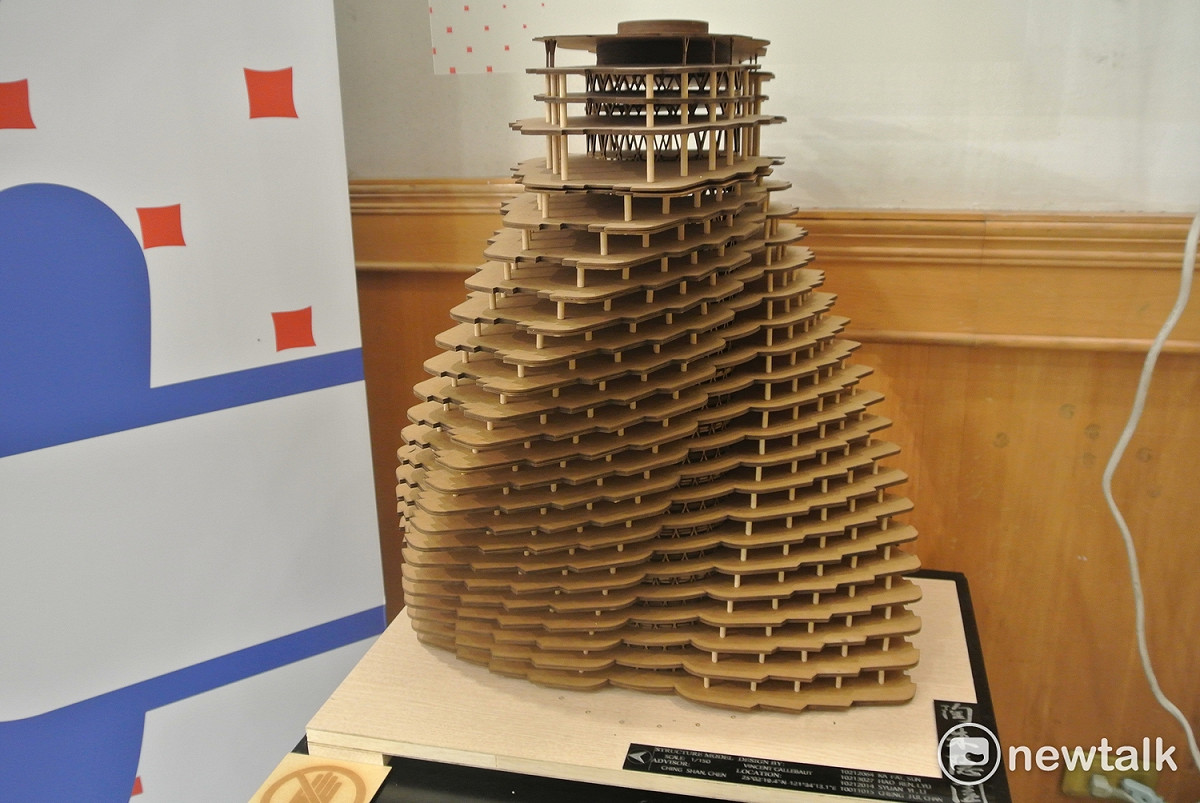 朝陽科大學生作品，縮小版的「陶朱隱園」。 圖：唐復年/攝