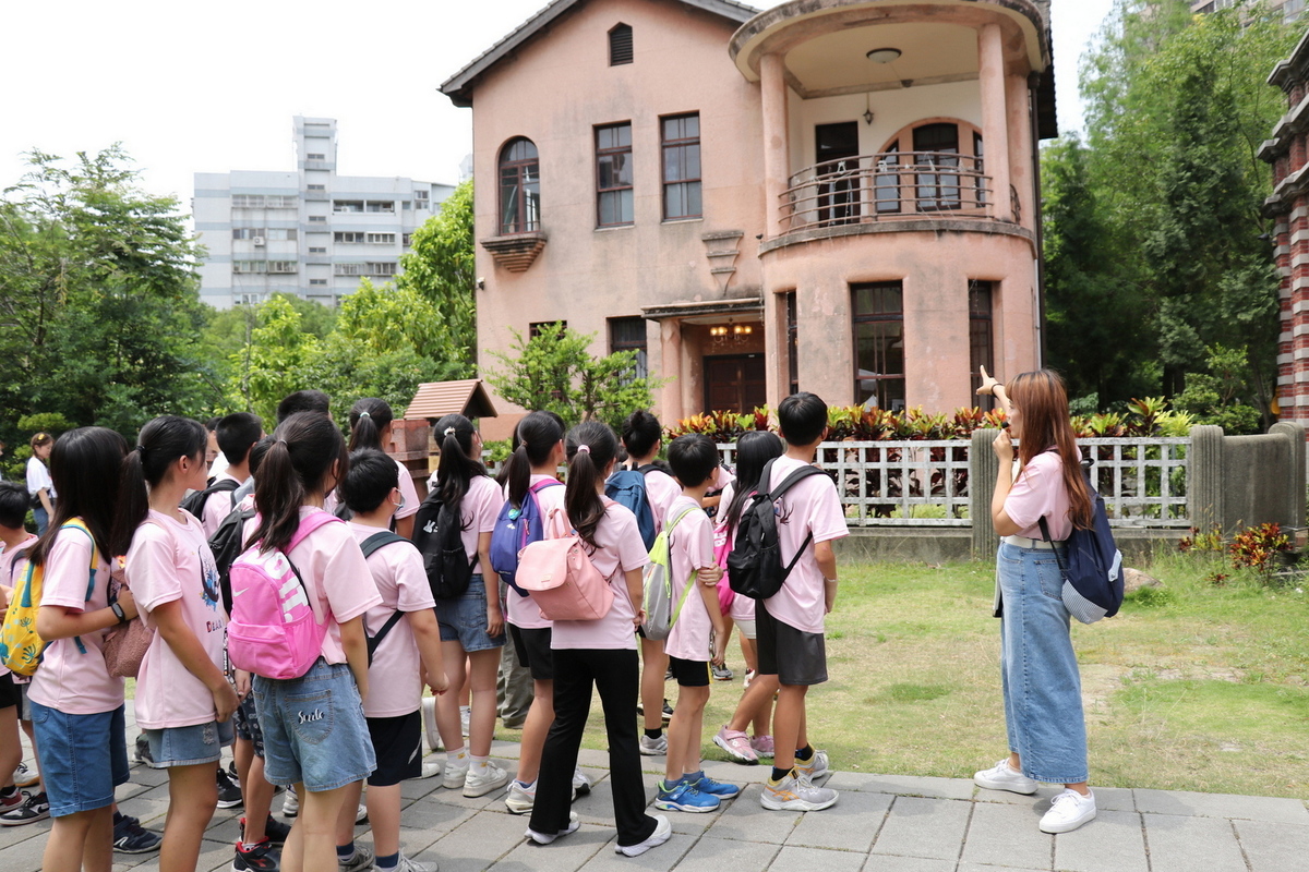 大明國小師生體驗館舍ar教案。 圖：台中市文化局/提供