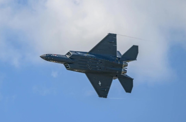 南韓KF-21「獵鷹」戰鬥機。 圖 : 翻攝自零度Military