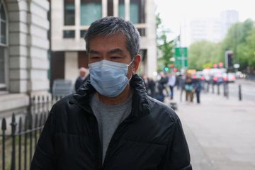 英國蘇格蘭場在當地時間 13 日對 3 名協助「香港情報機關」的男子提起訴訟，其中一人與港府駐英國官員袁松彪的英文譯名相同。 圖：翻攝自 @SamjLondon X 帳號