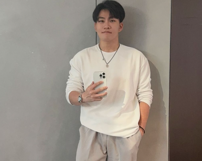 Joeman近期積極減肥，昨日也分享了自己瘦身有成的近照，可以看到原本身材略為圓潤的Joeman整個人瘦了一大圈。 圖：翻攝自Joeman IG