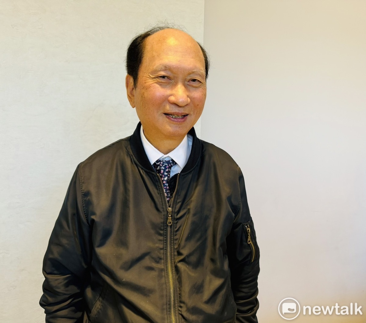 即將在520缷任行政院政務委員和工程會主委的吳澤成今（15）天和熟識的媒體餐敘話別，也介紹他即將問市的新書「求是拓新2.0-解決問題當樂趣」。 圖：謝莉慧/攝