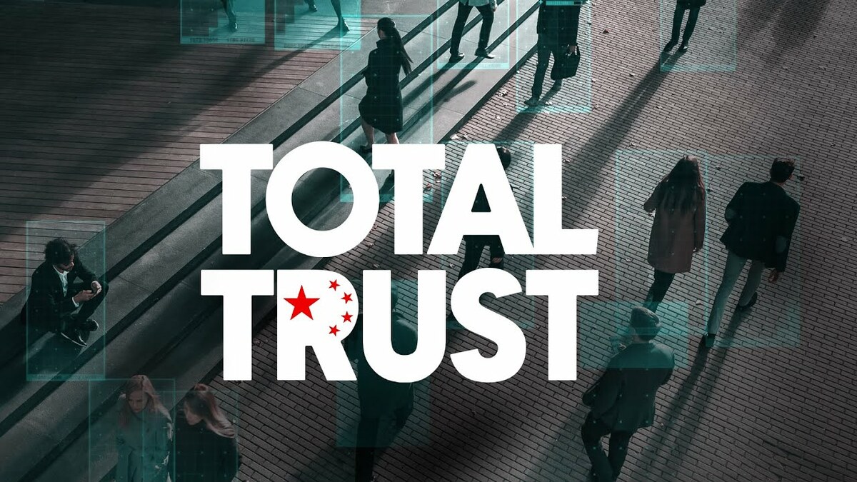 在《Total Trust》這部紀錄片中，導演張嘉玲講述了陳紫娟和其他幾位中國持不同政見者所遭遇的中共國安監視和騷擾的故事。在中國，攝錄機是否在監視不是問題，問題是中共如何解讀它所看到的監視。 圖：Total Trust