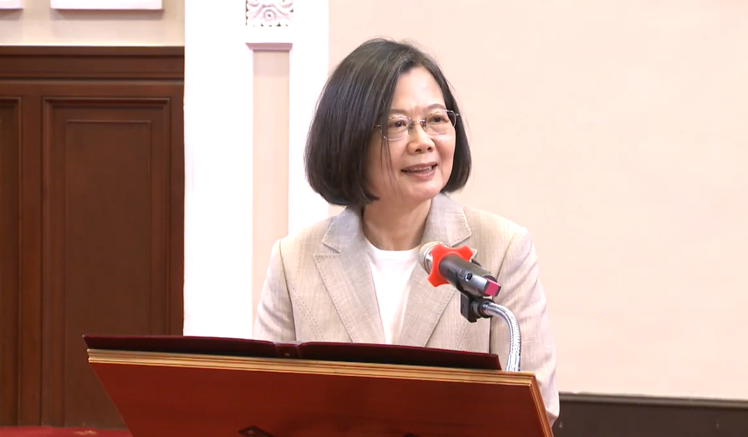 卸任前常聽到「謝謝總統」 蔡英文：最該說謝謝的人是我
