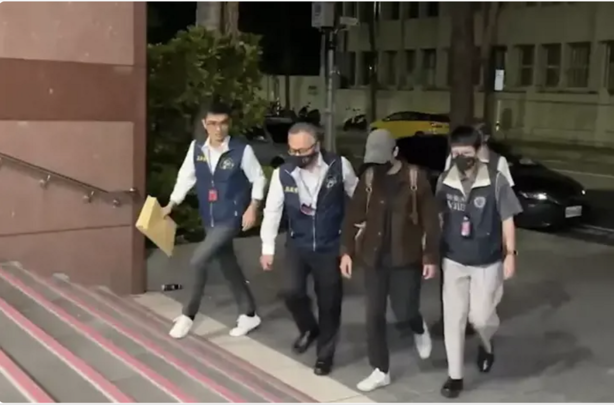 律師團擔任詐團軍師，橋頭地院法官石育恩被查出涉案，17日遭檢調約談，複訊後諭知石育恩80萬交保。19日遭司法院依法停職。 圖：翻攝畫面