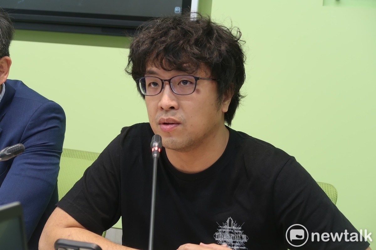 民進黨立委沈伯洋大酸民眾黨立委黃國昌是「黃一半」。 圖：林朝億/攝（資料照）