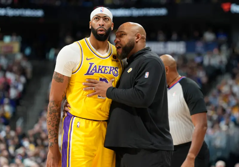 NBA洛杉磯湖人日前正式開除總教練Darvin Ham，而如今傳出導致他下課的原因，可能與主戰中鋒Anthony Davis有關。 圖：達志影像／美聯社
