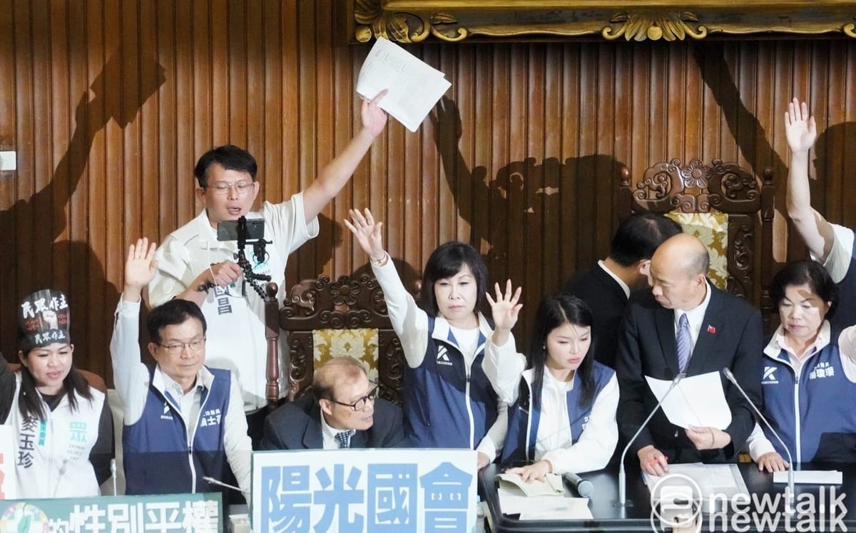 立院二讀通過：大法官等被提名人審議時回答不實、得裁罰2-20萬元