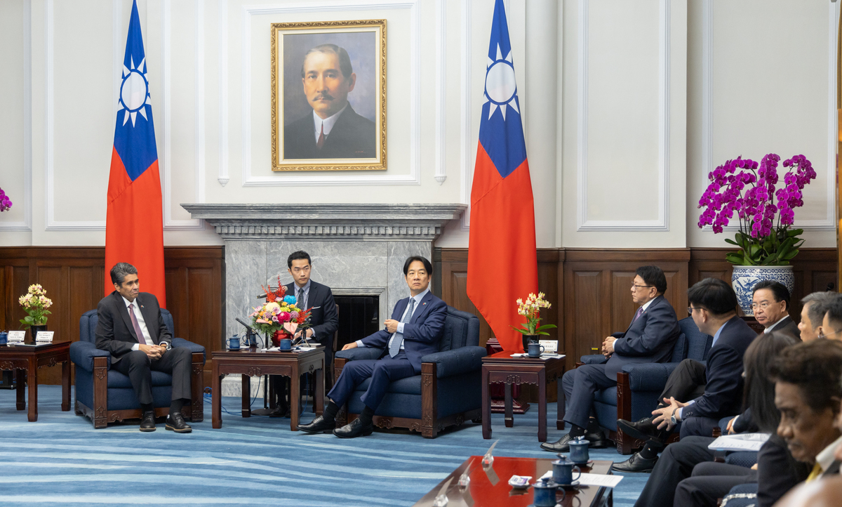 賴清德會晤帛琉總統惠恕仁（Surangel S. Whipps, Jr.）伉儷及訪團一行。 圖：總統府提供