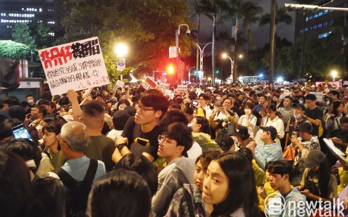 唐靖遠：太陽花2.0面對的是披著黨爭外表的台海戰爭