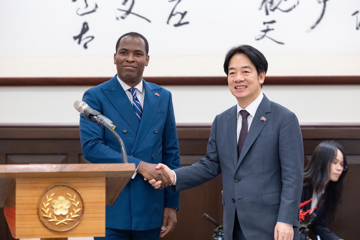總統賴清德接見海地駐台大使潘恩（Roudy Stanley Penn）。 圖：總統府提供